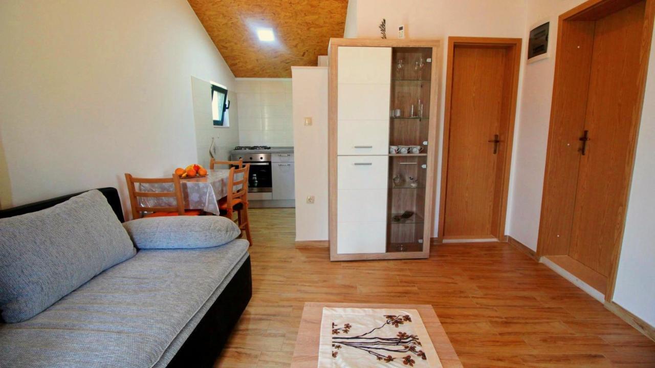 Holiday Home Jozo オミシュ エクステリア 写真